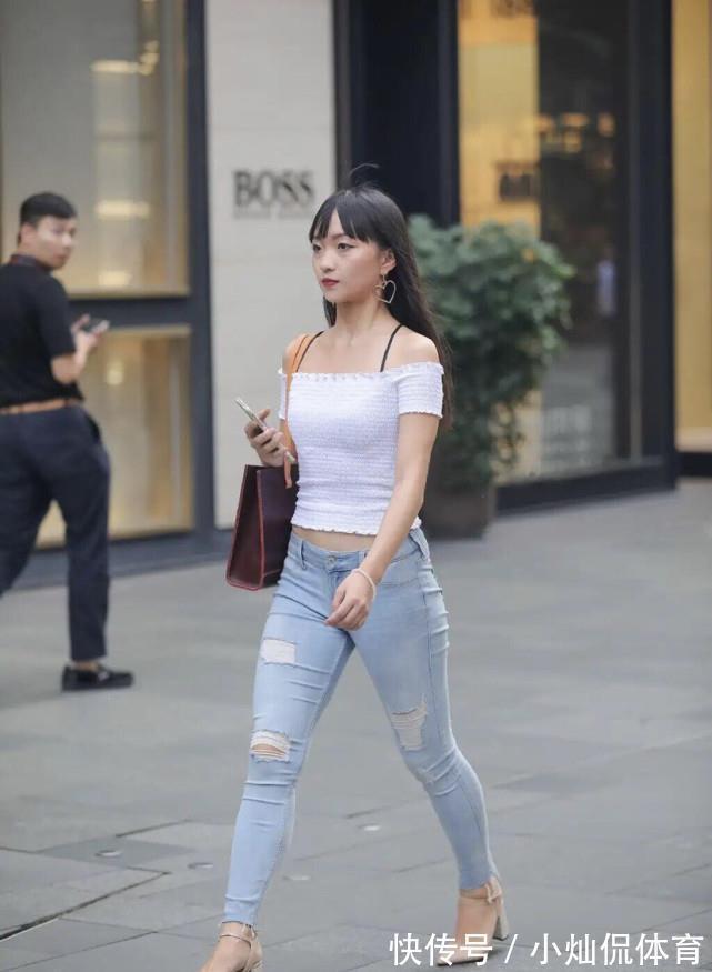 小肚子|今年流行“低腰裤”，但也并非谁都能穿，露出小肚子不是很尴尬？