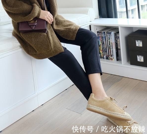 冰淇淋|趣味测试：4双平底鞋，第一感觉选择一双，测测你拥有哪种女人味