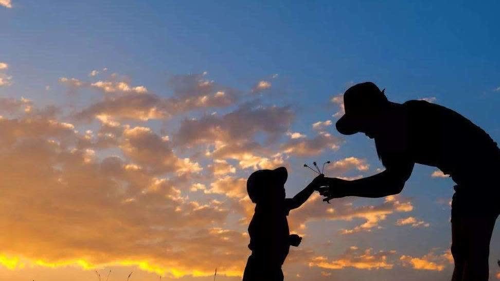 追问|孩子问:妈妈,你会死吗?不同妈妈的回答,会给孩子不一样的一生