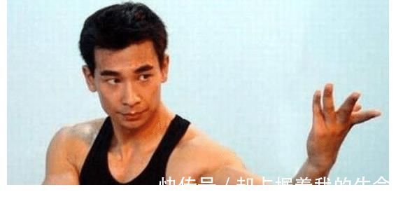 《披荆斩棘》赵文卓：从功夫巨星到说唱歌手，第一个火出圈