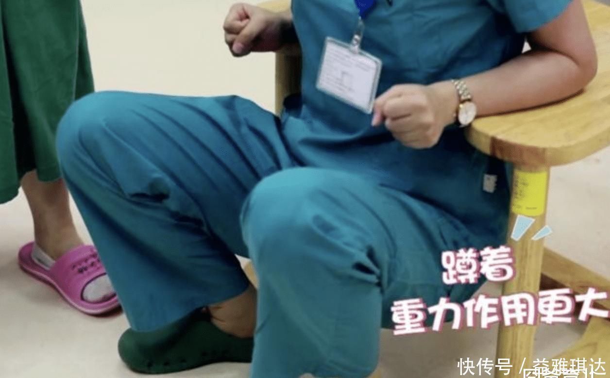 趴位|站着也能生孩子?助产士带你了解全过程:站着比躺着生靠谱