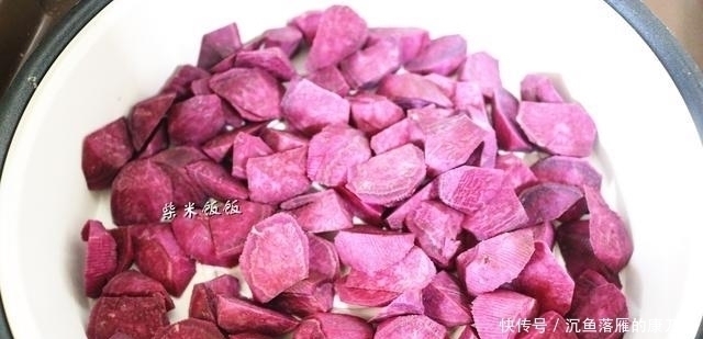 晚上睡前蒸一锅,起床早餐就有了咸甜软糯,好吃又省事