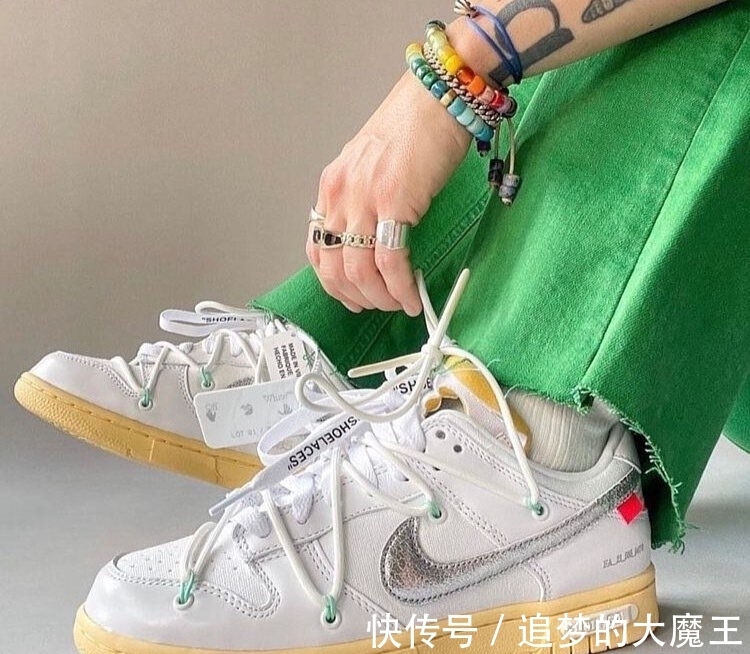 scott 今年十双最贵球鞋!除了闪电倒钩还有两双破万!没想到这双能上榜