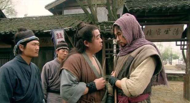 飞扬跋扈者|《水浒传》这几位飞扬跋扈该死,却没被杀,被哪几个怂人放了?