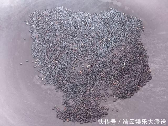 女人的''补血''早餐,每天吃一碗,比玻尿酸还好用,40岁照样少女脸