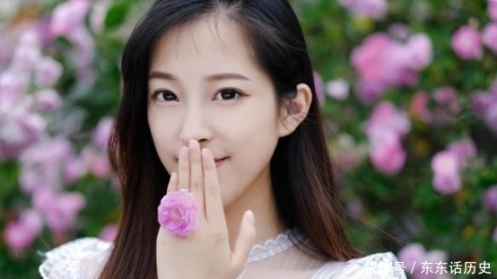 皮肤|睡前保持3个好习惯,皮肤越来越细腻有光泽,素颜也精致