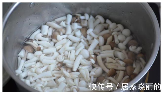 香菇韧|自制万能拌饭酱，无添加更健康，做1次能吃1周，拌面拌米饭太香