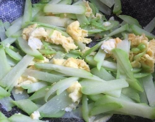 补锌菜|真正的“补锌菜”就是它,每天炒一盘,提高智力,脑瓜更聪明