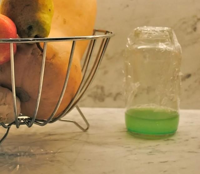 养花|喝剩的苹果醋用来养花,有6大好处,让园艺生活更简单