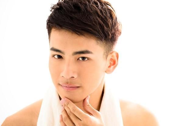 30~40岁男士理什么发型帅气?