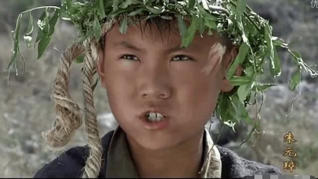 石头缝|朱元璋给地主家放牛时偷吃了牛,为何把牛尾巴塞到石头缝里?忒有料!