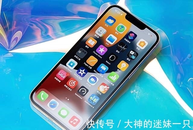 手机|为啥很多安卓手机用曲面屏，iPhone却不用，曲面屏真的好用吗？