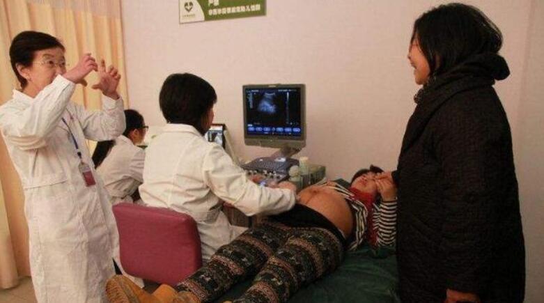 孩子|怀孕7个月却没有在子宫内发现胎儿,孩子哪儿去了