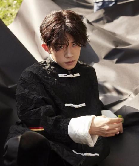 奔跑吧兄弟|蔡徐坤登顶年度收视榜,鹿晗有点可惜,千玺没在上面却被原谅