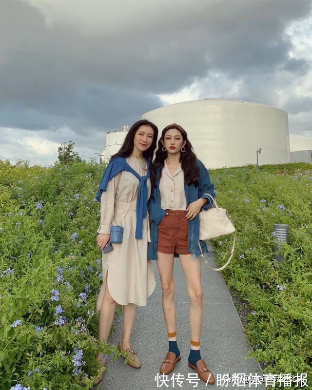 女人 年过50的女人,建议少穿高跟鞋!今秋流行这4双鞋,舒适还显个高