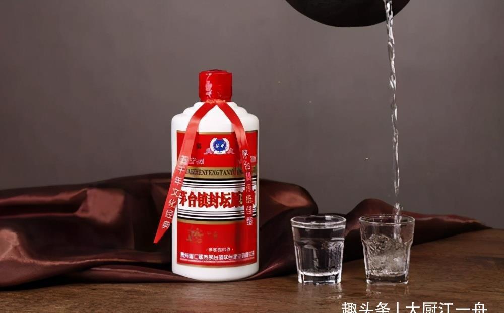 身上|买白酒时,别管什么牌子,酒瓶身上有“这行字”,全是纯粮好白酒