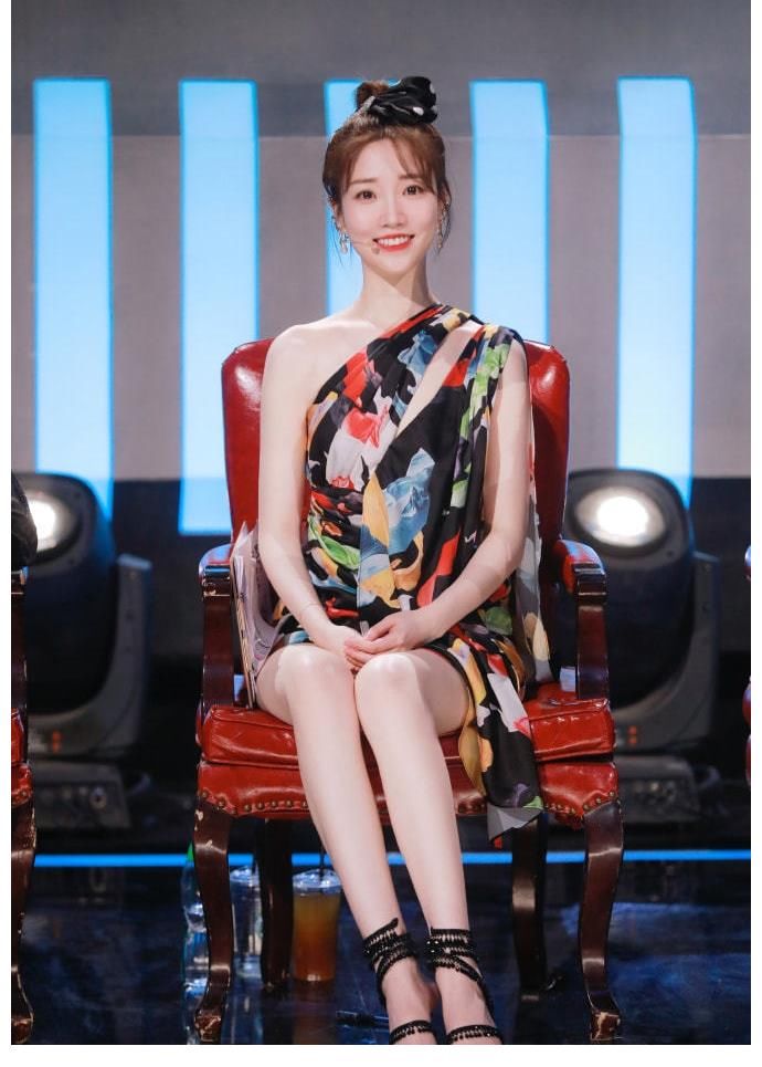 其中一位|張純燁男朋友是誰張純燁和李維只是純粹的合作關(guān)系