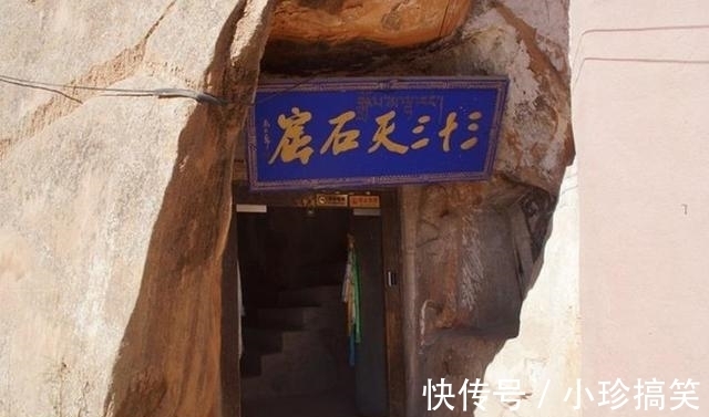 佛教|一座修建在悬崖峭壁壁上的寺庙，跟悬空寺一样险峻，令人叹为观止