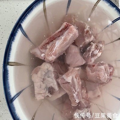 #暖冬酱在手，嗨吃部队锅# 超下饭！韩式炖猪排