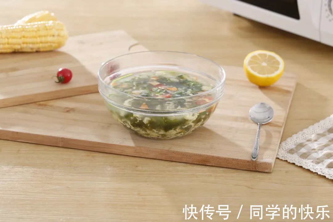 雪梨|秋冬暖胃又健康的12种汤，家长每天换着给孩子做！附食谱