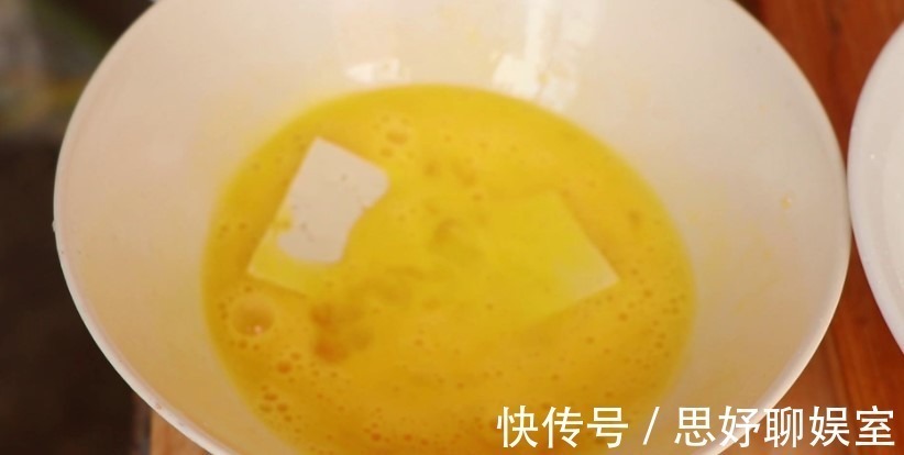 豆腐怎么做都不好吃,今天教给你一个新做法,比肉还香