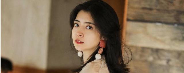 三木的衣品真好，多种风格的衬衫都能驾驭，不仅清新还有范