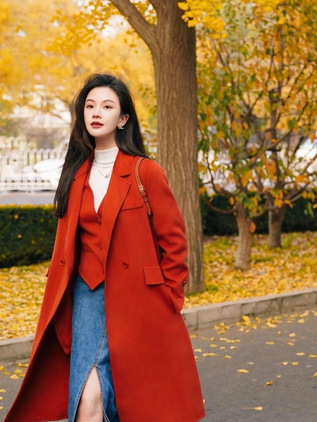 博主|基础色大衣太单调？分享4个流行色的搭配，穿上让你美美地过冬天