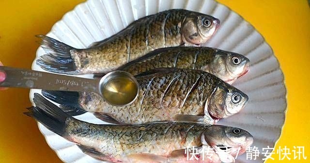 鱼汤一定要煮成牛奶白吗？私人诊所告诉你，尽量这样煮，汤最好喝