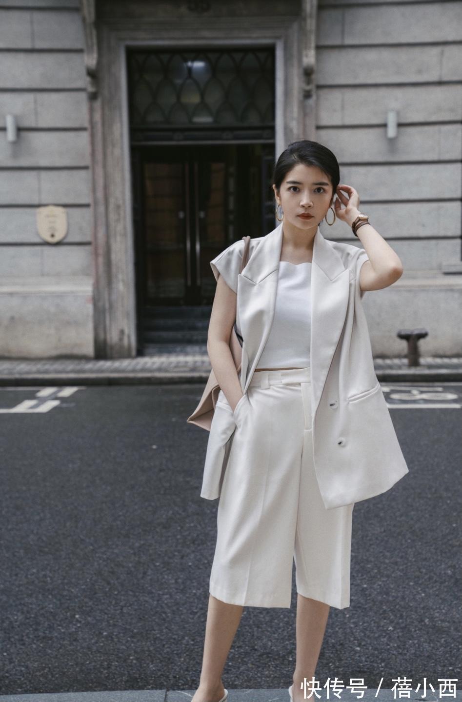 穿搭|跟着时尚博主三木来学马甲搭配,帅气时尚又洋气,怎么穿都不出错