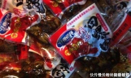 想让田螺沙吐净,只放盐是不行的,多加一勺“它”,田螺狂吐沙