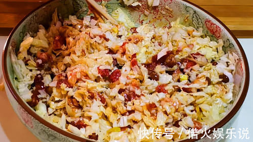 松软|蒸包子,记住不要直接上锅蒸,诀窍告诉你,包子松软好吃,不塌陷
