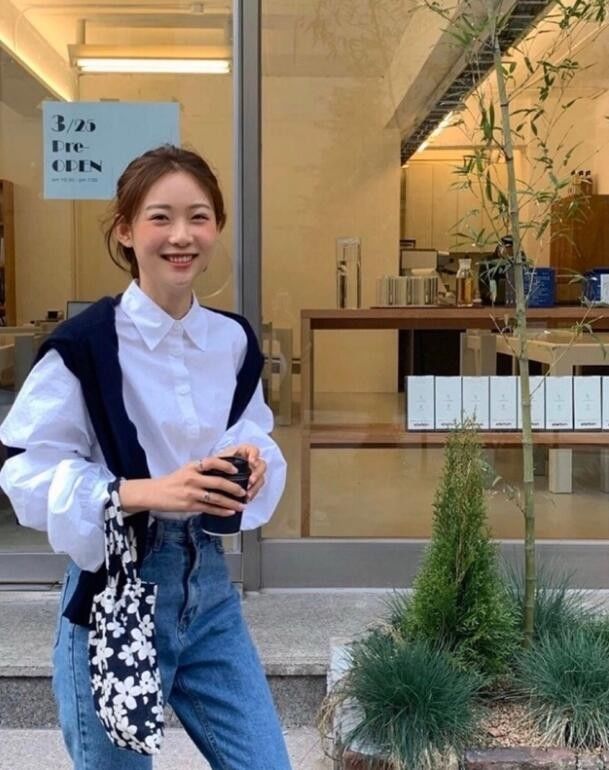 舒适|有着甜甜的精灵笑韩国ins博主 拥有自然舒适的日常风