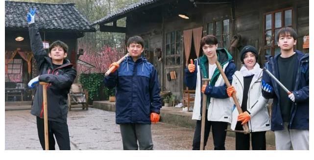 三部王牌綜藝收官,《向往5》評分為第一名,《跑男9》評分墊底!