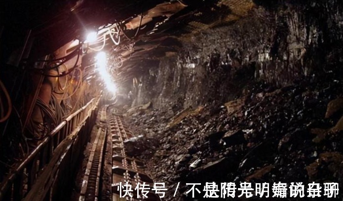 贩子&清朝四品道员微服私访,却被抓进黑煤窑为奴,3年后才脱险逃出