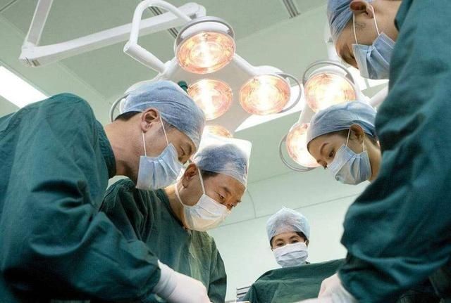 剖腹产|第一次剖腹和第二次有什么不同医生说出实话,孕妈要心里有数