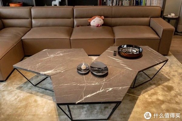 客厅|沙发往前挪0.5米,客厅装成图书馆,这就是最好的“学区房”