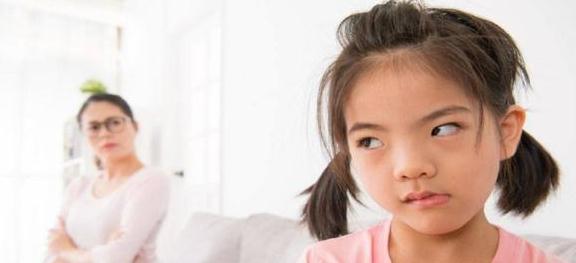父母|李玫瑾教授:孩子顶嘴时,要是你能接上这3句话,孩子将来会谢你