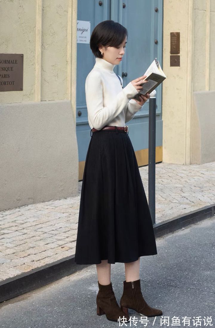 毛衣 有气质的中年女人,穿半裙会选“过膝不过踝”,搭配毛衣优雅得体