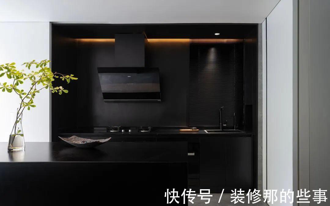 卫生间|46㎡IT男的极简独居家，每1㎡都写满高级！小哥哥还缺女朋友吗？