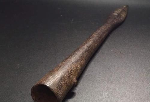 古代&拥有5万年历史的长矛,矛杆竟是用此物制成?一般利器很难砍断!