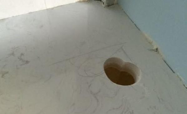 师傅|装修师傅在飘窗上留下一个洞,幸亏邻居提醒,差点误会自己被坑了