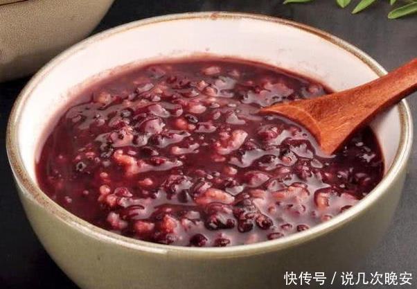 维生素b1|女人50岁后,早餐多喝“美容粥”,补气养胃防衰,不在是黄脸婆