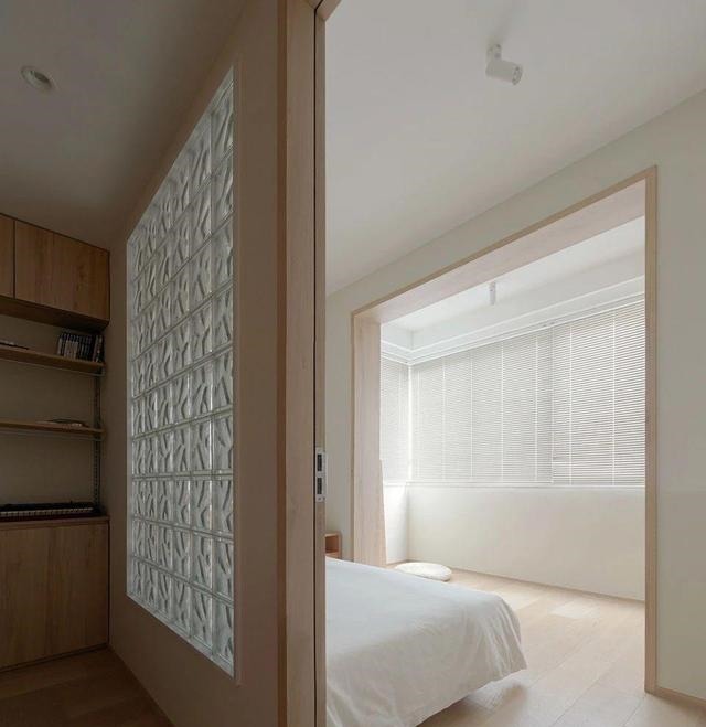 贴膜|越来越多人家里不装窗帘了，现在流行这样装，隐私好大家争着效仿