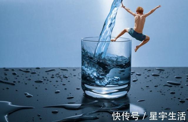 咖啡因|起床、晚上喝白开水的人!这样喝水,将毁掉自己的肾