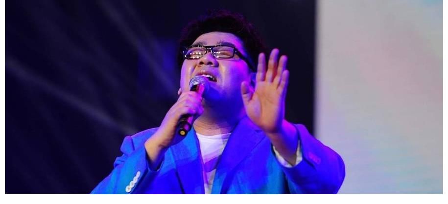 档综艺节目|曾是星光大道冠军，戴玉强是他的老师，盲人歌手杨光近况如何