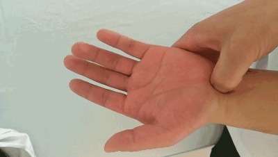 下肢|为啥女人到了50多岁,容易出现下肢无力医生告诉您原因和对策