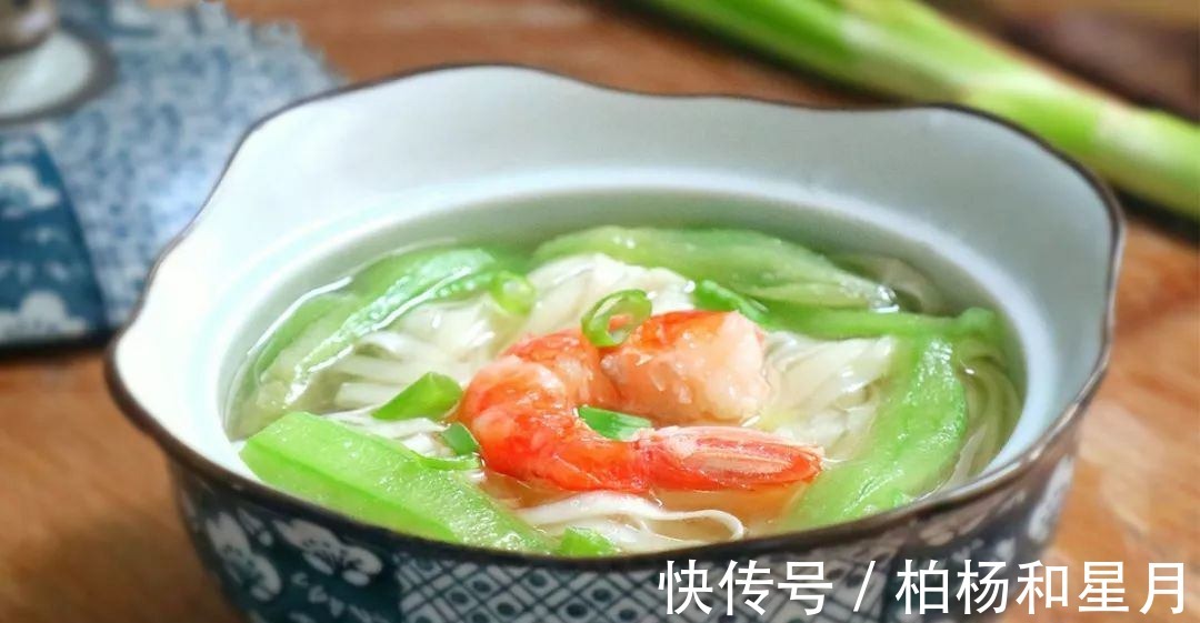 料酒|教你鲜香美味的鲜虾丝瓜面,营养好吃又解馋过瘾,孩子们特喜欢!