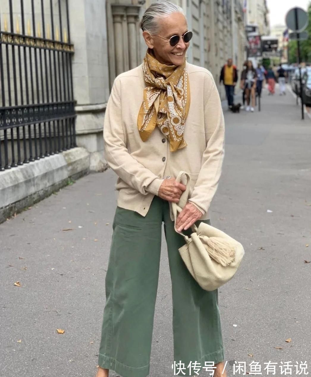 老太太|等我老了才不要穿“奶奶装”,学69岁法国老太太这样穿,优雅老去