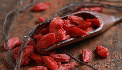 祛湿|黄芪加此物泡水喝，祛湿排寒，或许肝肾都会感谢你，早知早受益