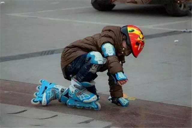 孩子|有男孩的家庭,妈妈在这3件事上越“舍得”,儿子将来越有出息